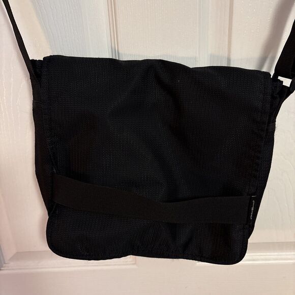 Eddie Bauer Shoulder Strap Nylon Messenger Bag Black Pockets Adjustable, size Sm - Picture 2 of 12